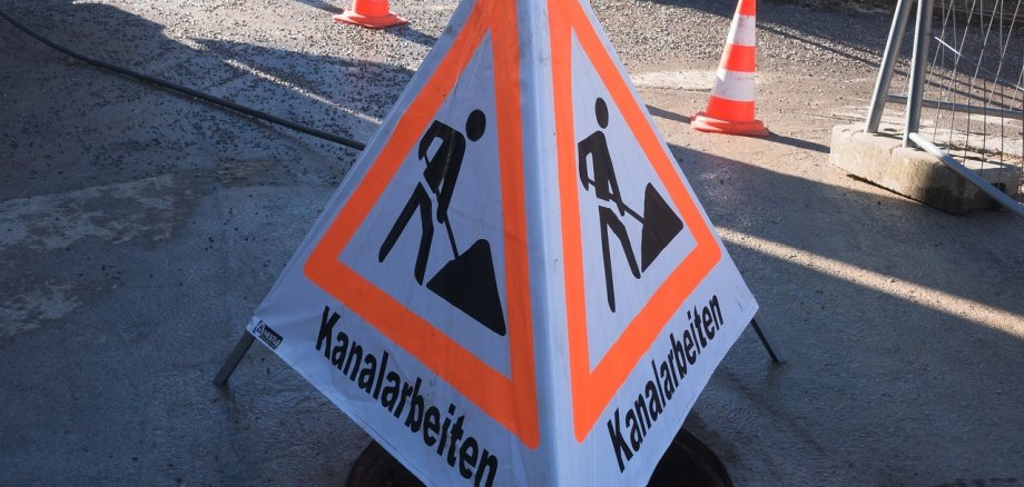 Schild Kanalarbeiten